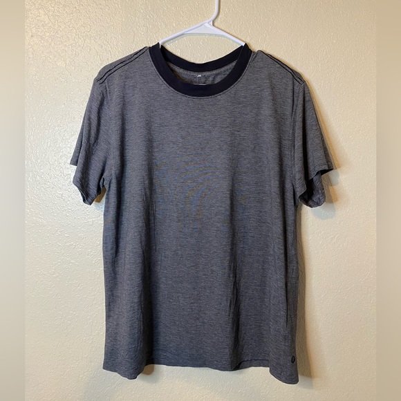 lululemon athletica Tops - Lululemon crewneck tee